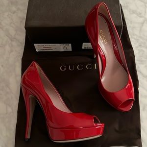 Gucci Vernice Crystal red platform heels
